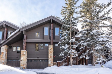 Ideally positioned in Silver Lake, with ski to, ski from access - photo 3