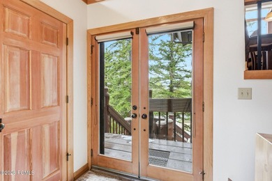 Ideally positioned in Silver Lake, with ski to, ski from access - photo 6