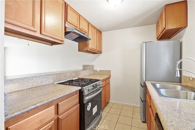 Welcome to this charming North Alamitos Beach condo, ideally - photo 14