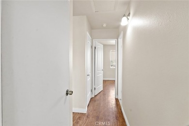 Welcome to this charming North Alamitos Beach condo, ideally - photo 15