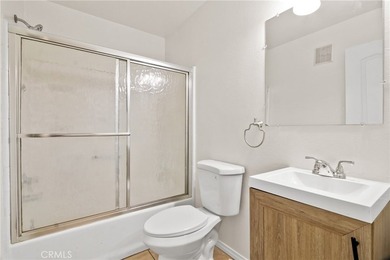 Welcome to this charming North Alamitos Beach condo, ideally - photo 18
