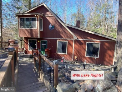 Lake Home For Sale in Lake Ariel, Pennsylvania