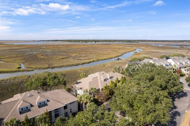 (private lake, pond, coastal) Condo Active Under Contract in Seabrook Island South Carolina