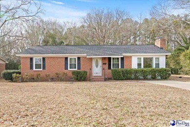 Lake Wallace Home For Sale in Bennettsville South Carolina