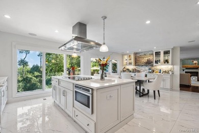 This extraordinary contemporary Colonial is a seamless blend of - photo 12