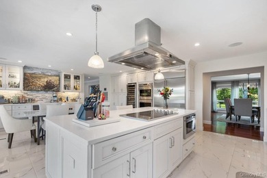This extraordinary contemporary Colonial is a seamless blend of - photo 15