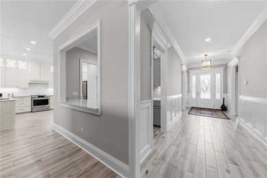 Marshfront Retreat in gated Fiddler's Cove, this home offers - photo 18