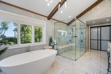 This extraordinary contemporary Colonial is a seamless blend of - photo 20
