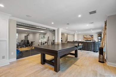 This extraordinary contemporary Colonial is a seamless blend of - photo 31