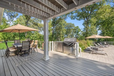 This extraordinary contemporary Colonial is a seamless blend of - photo 41