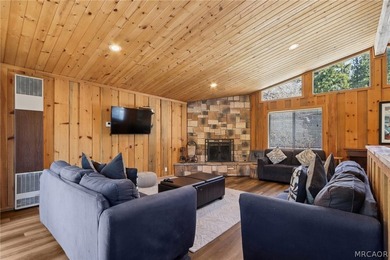 Moonridge mountain chalet with ski slope views! Nestled in the - photo 6