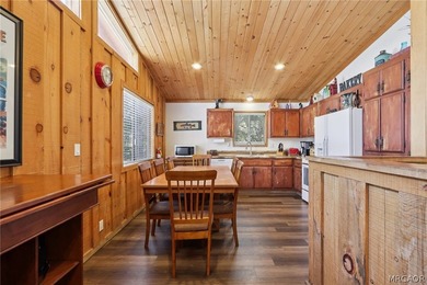 Moonridge mountain chalet with ski slope views! Nestled in the - photo 10