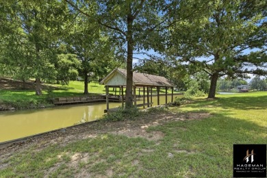 Luxury Waterfront Estate with Private Boathouse Lake Bob Sandlin - photo 9