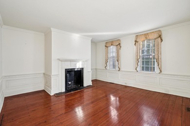 This charming single house is located on historic bricked Church