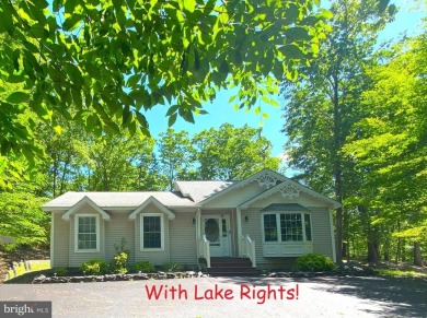 Lake Home For Sale in Lake Ariel, Pennsylvania