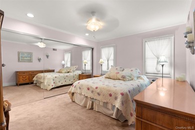Welcome to this beautifully maintained and spacious home nestled - photo 12