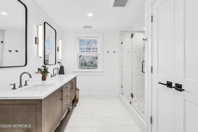Exquisitely renovated Olde Farm Village Colonial! Set on a - photo 14