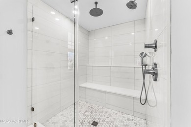 Exquisitely renovated Olde Farm Village Colonial! Set on a - photo 15