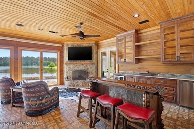 Welcome to Rose Hill Plantation, an extraordinary 388 surveyed - photo 17