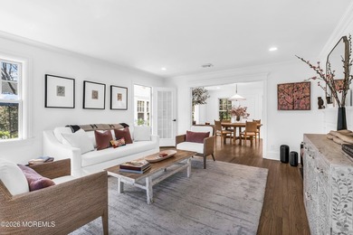 Exquisitely renovated Olde Farm Village Colonial! Set on a - photo 18