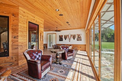 Welcome to Rose Hill Plantation, an extraordinary 388 surveyed - photo 19