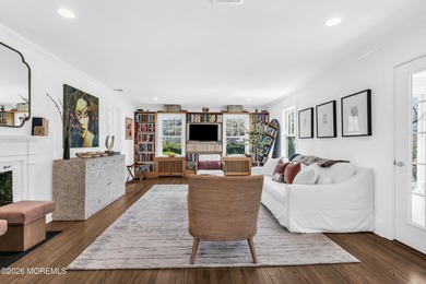 Exquisitely renovated Olde Farm Village Colonial! Set on a - photo 19