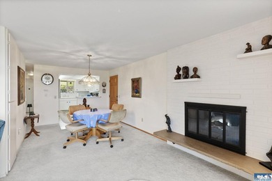 Welcome to easy convenient living in the heart of beautiful - photo 10