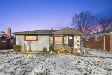 Lake Saint Clair Home Active Under Contract in Saint Clair Shores Michigan