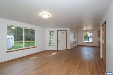 Tucked away privacy with surrounding trees (including fruit - photo 6