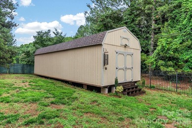 Enjoy the freedom of no HOA in this beautifully maintained - photo 36