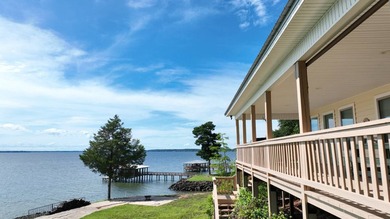 Stunning Lakefront Retreat with Breathtaking Views! Escape to - photo 2