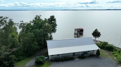 Stunning Lakefront Retreat with Breathtaking Views! Escape to - photo 10