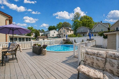 PERFECT SPACE FOR MULTI-GENERATIONAL LIVING! This beautiful home - photo 5
