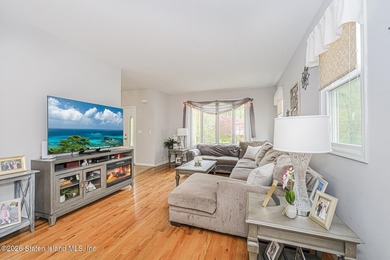 PERFECT SPACE FOR MULTI-GENERATIONAL LIVING! This beautiful home - photo 10