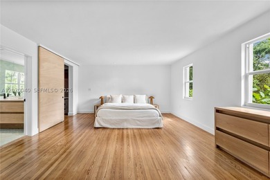 Newly renovated 1920s compound in Miami Beach's prestigious La - photo 15