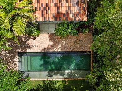 Newly renovated 1920s compound in Miami Beach's prestigious La - photo 36