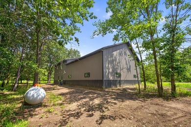 Custom built barndominium in Prairie Sands offering refined - photo 36