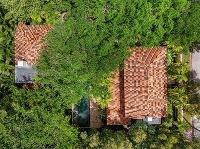 Newly renovated 1920s compound in Miami Beach's prestigious La - photo 42