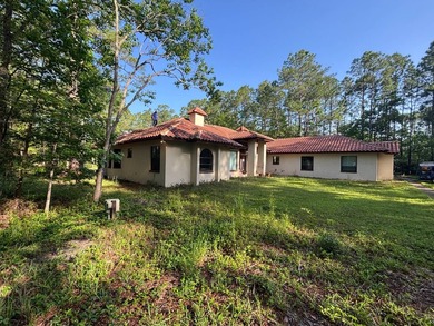 Welcome to a one-of-a-kind private retreat tucked away under - photo 8