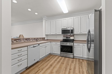 Welcome to 1025 Riverland Woods Place, Unit 606, where