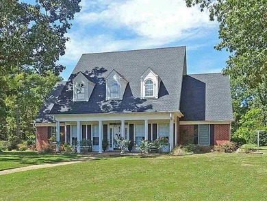 (private lake, pond, creek) Home Sale Pending in Texarkana Arkansas