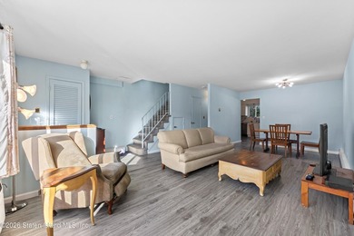 Beautiful and spacious 3 bedroom house in the private Hills - photo 2