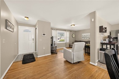 Welcome to this spacious 1672 sq. ft. split level home in a - photo 6