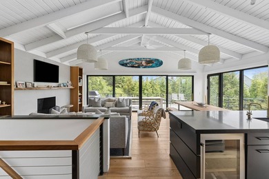 Located in the highly sought-after Ditch Plains neighborhood - photo 6
