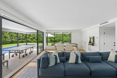 Located in the highly sought-after Ditch Plains neighborhood - photo 9