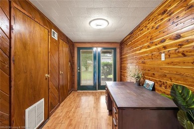 Beautiful 3-bedroom, 2-bath log home offering 1,860 square feet - photo 17