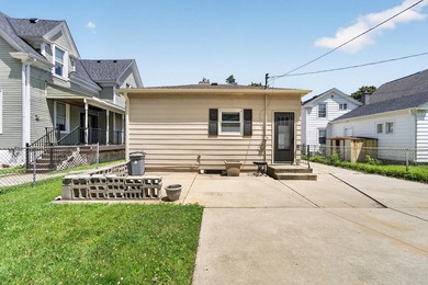 Welcome to this charming 2-bedroom, 1-bath Cape Cod in the - photo 17