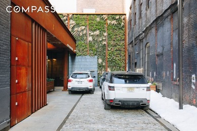Enjoy the ultimate downtown lifestyle in this artfully-crafted 2 - photo 20