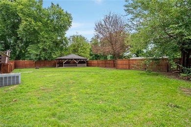 Beautiful 3-bedroom, 2-bath log home offering 1,860 square feet - photo 37