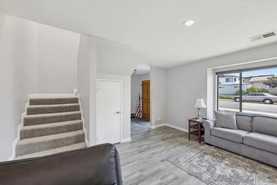 Perched atop a prime hilltop, this expansive 3,166 sq. ft - photo 41